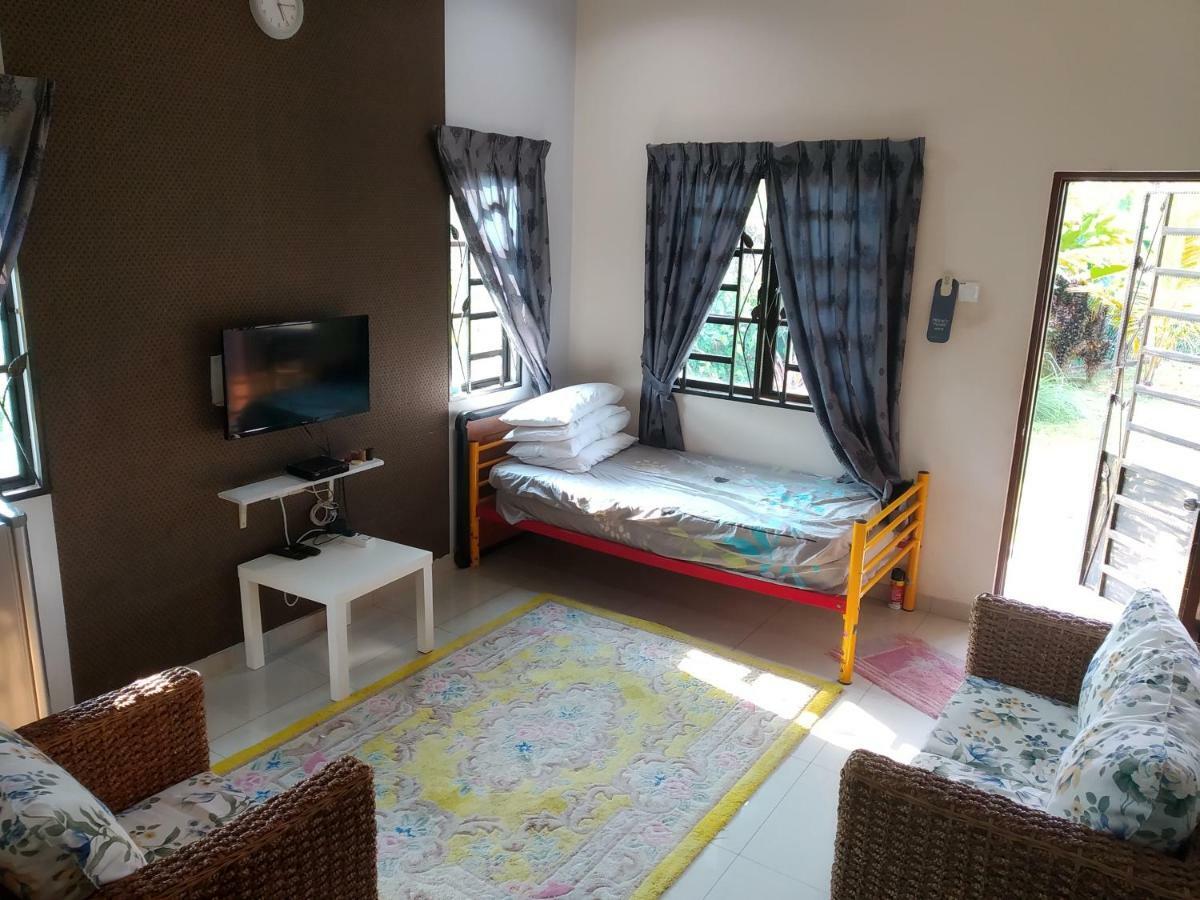 Hma Guesthouse Szepang Kültér fotó